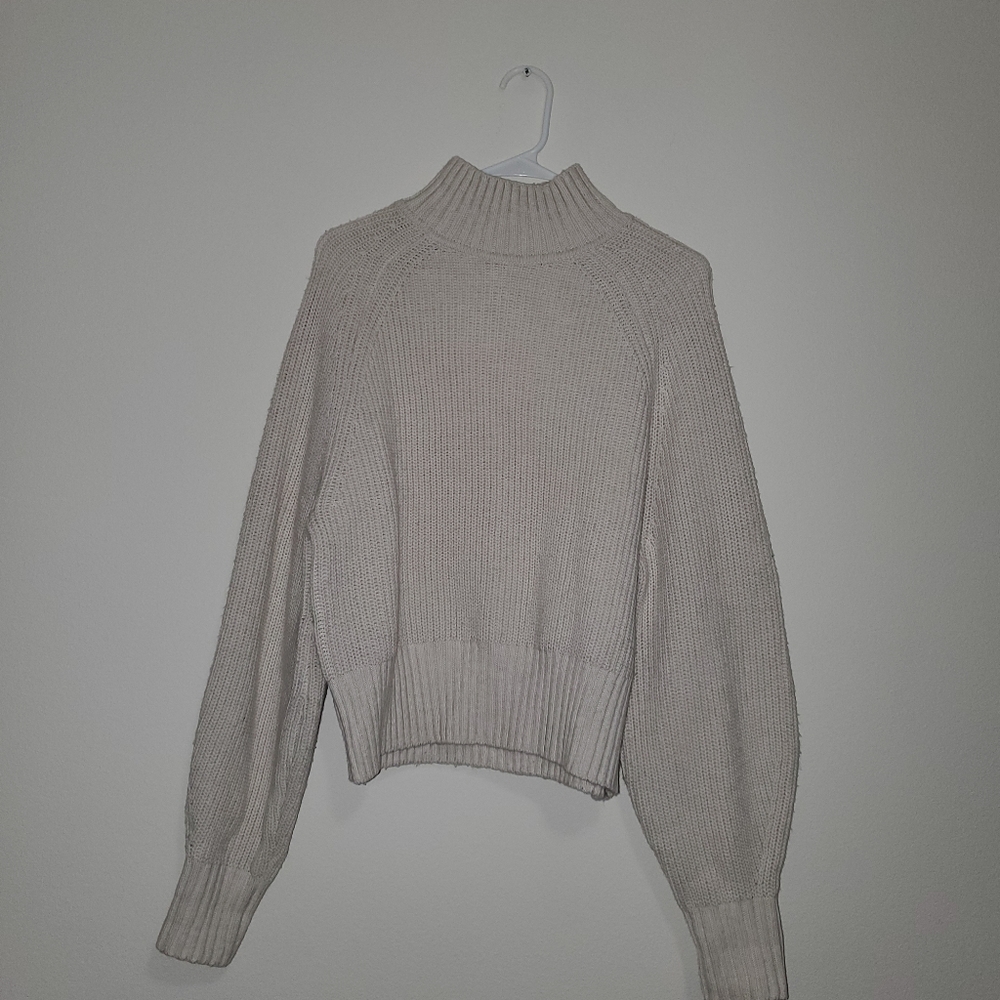 H&M Cream Mock Neck Sweater S